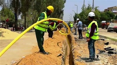 محافظ أسوان: التنسيق مع وزير البترول لتوصيل الغاز الطبيعى لشرق النيل