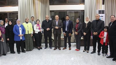 رئيس جامعة المنصورة يُشارك الطلاب الوافدين مأدبة الإفطار الرمضانية