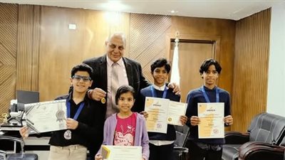 تعليم قنا تكرم الحاصلين على مراكز دولية في إديوميتر مصر 