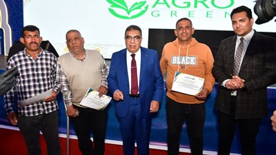 محافظ الدقهلية يكرم مسئولي النظافة بمدينة جمصه