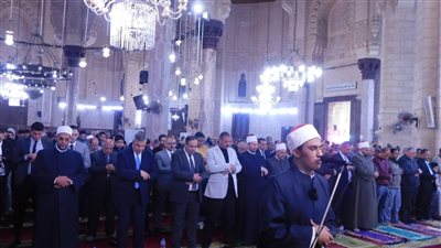 أوقاف الإسكندرية تحتفل بليلة القدر من مسجد سيدي أبي العباس المرسي