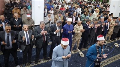 محافظ السويس يشهد الإحتفال بذكري ليلة القدر بمسجد المصطفي بمدينة الملك عبد الله 