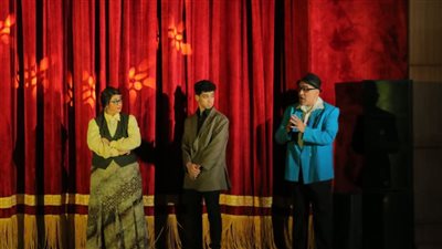 حضور فني ونقدي في العرض المسرحي 