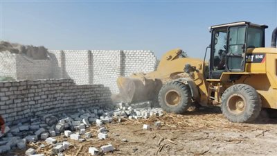 إزالة 28 حالة تعدٍ على الأراضي الزراعية وأملاك الدولة بالفيوم 