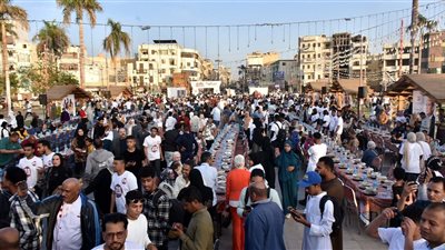  شباب مدينة الأقصر ينظمون حفل إفطار لعشرة آلاف صائم