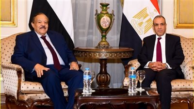 وزير الخارجية يستقبل نظيره السوداني ويدعم البلد الشقيق بعد تحرير الخرطوم