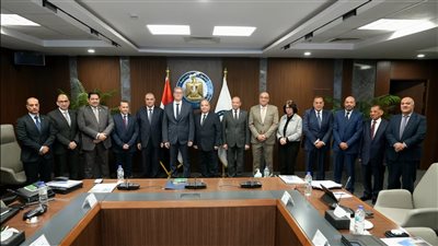 وزير البترول والثروة المعدنية يشهد الجمعية العامة لشركة كارجاس