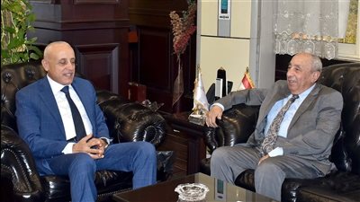 محافظ الأقصر يستقبل نقيب المهندسين لبحث تعزيز أوجه التعاون