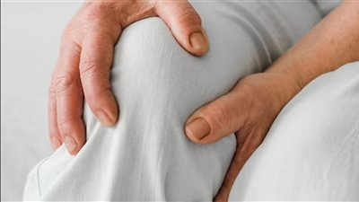 الأسباب الرئيسية لألم الركبة المرتبط بالعمر