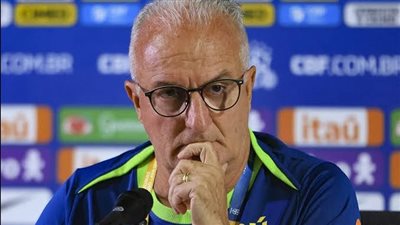 الاتحاد البرازيلي يقيل دوريفال جونيور بعد الخسارة أمام الأرجنتين