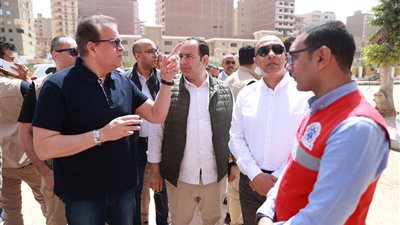 وزير الصحة يتفقد نقطة إسعاف سريع مغاغة ووحدة مركز طب الأسرة بالمنيا