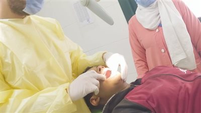 قافلة قراجة الطبية تقدم الخدمة لـ 1300 مريض