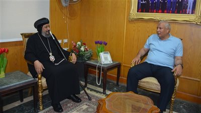 للتهنئة بعيد الفطر المبارك.. الزملوط يستقبل أسقف الوادي الجديد والواحات