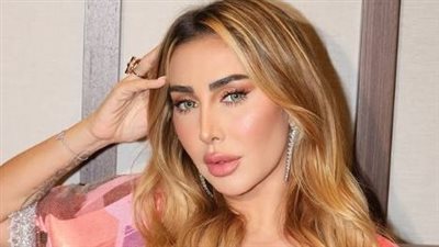  جويل مردينيان تستقبل عيد الفطر بإطلالة عصرية جذابة 