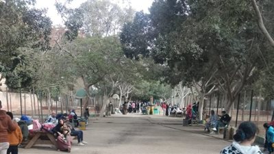 فرحة العيد في حديقة حيوان الزقازيق.. زوار يحتفلون وسط الطبيعة والحيوانات