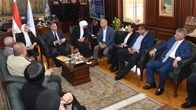 محافظ الإسكندرية يناقش الملفات الإستراتيجية لصيف 2025