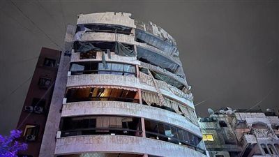 الاحتلال ينسف مبني في بيروت وأنباء عن استهداف أحد عناصر حزب الله