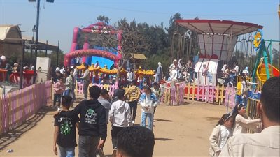 إقبال كبير على متنزهات البحيرة في ثاني أيام العيد  