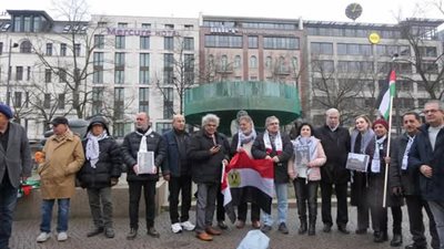 الجالية المصرية تشارك في وقفة دعم وإسناد للشعب الفلسطيني ببرلين