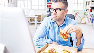 لا تأكل البيتزا وأنت مجهد