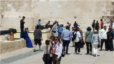 إقبال كبير على قلعة قايتباى والمواقع الأثرية بالإسكندرية 