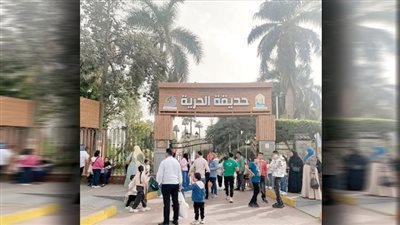 الحدائق تستقبل آلاف المواطنين