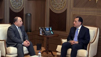 مدبولى يلتقي عضو المديرين التنفيذيين لصندوق النقد الدولي لمتابعة ملفات التعاون