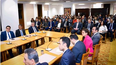 وزير الخارجية يجتمع بأعضاء السلك الدبلوماسي والقنصلي من الدرجات الحديثة والمتوسطة