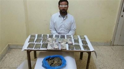 القبض على عنصر إجرامي بحوزته 95 كيلو حشيش بالغربية 