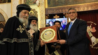 البابا تواضروس ومحافظ الجيزة يفتتحان مبني الخدمات بمطرانية الجيزة للأقباط الأرثوذكس