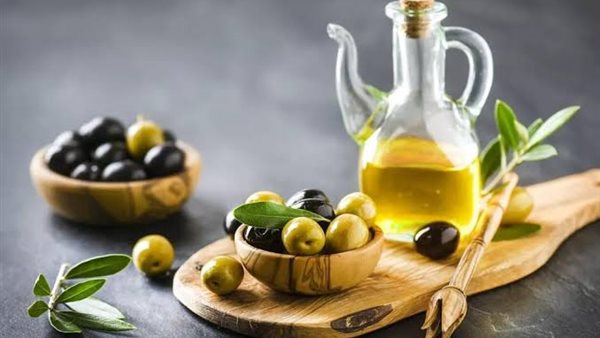 لهذا السبب يطلق على زيت الزيتون "الذهب السائل"
