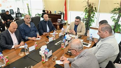 موقف تنفيذ المشروعات التنموية بالعلمين الجديدة والساحل الشمالي الغربي على طاولة وزير الإسكان 