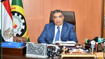 محافظ الدقهلية ينعي شقيقة نقيب الصحفيين