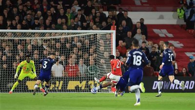 جدول مواعيد مباريات اليوم الأحد والقنوات الناقلة 