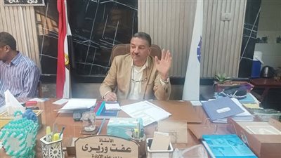 مدير تعليم نجع حمادي يستعرض مهام منسقي الإعلام المكلفين بتغطية فعاليات الأنشطة   