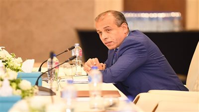 عبدالعزيز الشريف.. رئيسًا لجهاز التمثيل التجارى خلفًا لـ