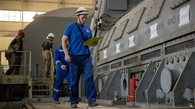 اكتمال أعمال تركيب التوربين بالوحدة الأولى من محطة 