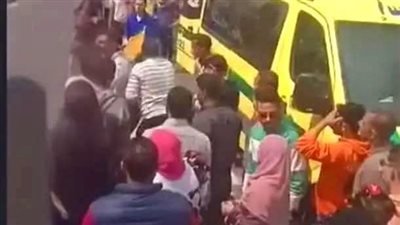 عاجل.. أم تلقى باطفالها من أعلى كوبرى العامرية بالإسكندرية 