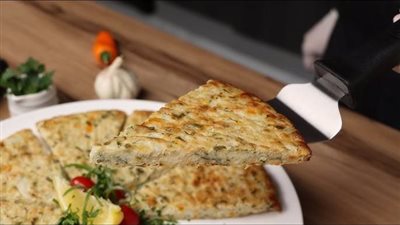 طريقة عمل عجة البيض بالخضار والموزاريلا| صحي ولذيذ