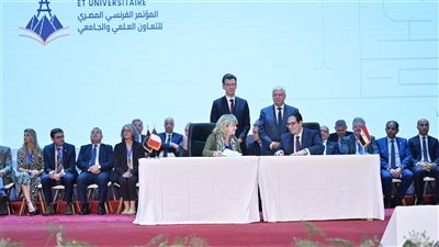 رئيس جامعة القاهرة يوقع 6 مذكرات تفاهم مع الجامعات والمعاهد الفرنسية