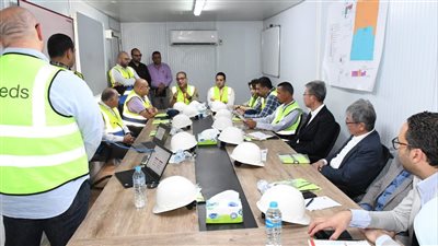 محافظ الفيوم يلتقي وفد شركة يازاكي ويتفقدون الأعمال الانشائية لمصنع الضفائر الكهربائية للسيارات