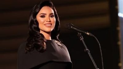 مي فاروق بإطلالة مختلفة في الرياض (صور)