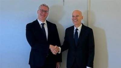 وزير البترول والثروة المعدنية يلتقي الرئيس التنفيذي لشركة إيني الإيطالية