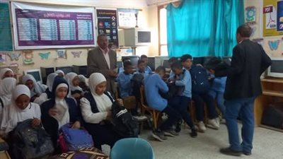 وكيل تعليم نجع حمادي تتفقد مدارس الخضيرات