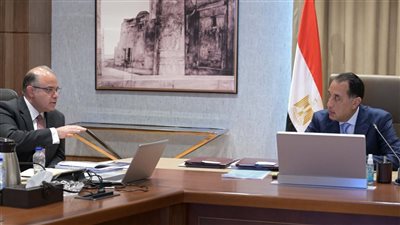 رئيس الوزراء يلتقي رئيس هيئة الرقابة المالية لاستعراض عدد من ملفات الهيئة
