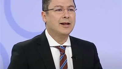 خبير اقتصادي: رسوم ترامب تلغي اتفاقيات التجارة الحرة وتنذر بركود تضخمي