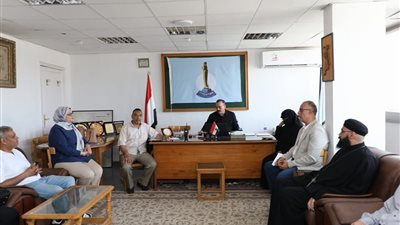 البحر الأحمر تناقش التجهيزات النهائية لحفل تكريم الأم المثالية بالمحافظة لعام 2025