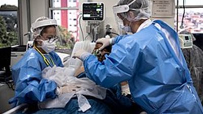 هل العالم على موعد مع جائحة جديدة؟.. خبير صحي يجيب