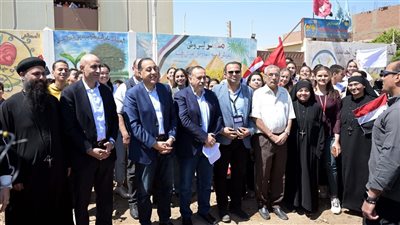 رئيس الوزراء يتفقد مستشفى منفلوط المركزي