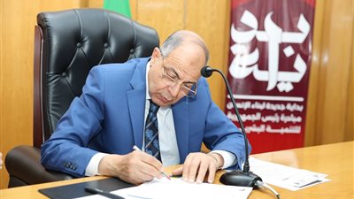 محافظ المنيا يوافق على توصيل الغاز والصرف الصحي لــ 3 قرى بمطاي 